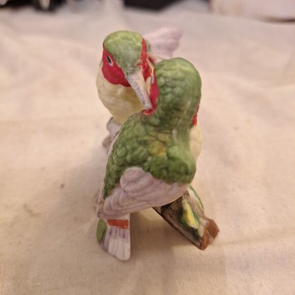 Two Ruby Throat Hummingbirds On A Branch Bird Figurine, unknown brand (005-1) - Picture 4 of 5